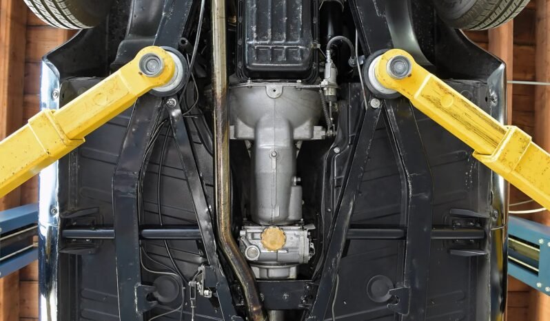 
								1964 Triumph TR4 Black full									