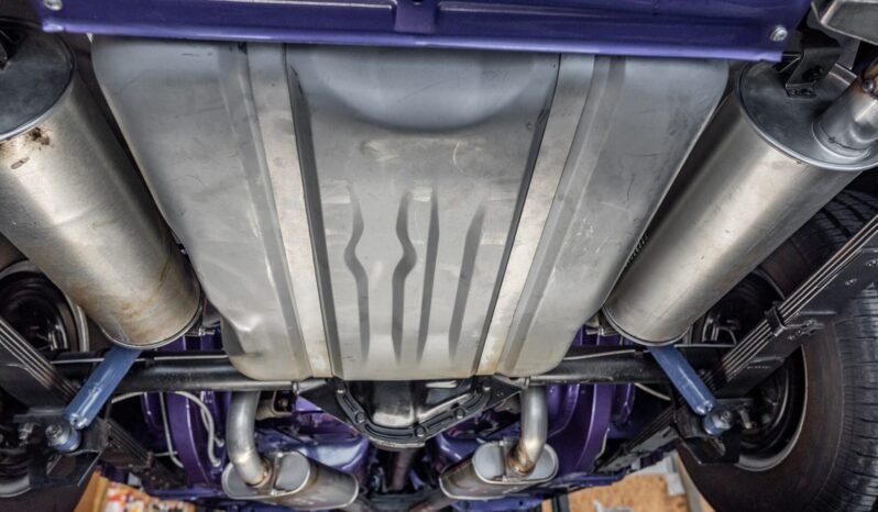 
								1970 Dodge Challenger R/T 4-Speed full									