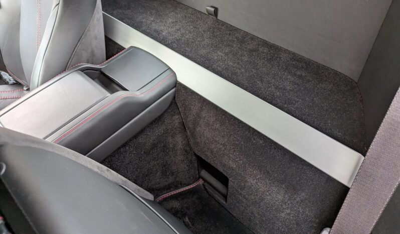 
								2015 Aston Martin Vantage GT full									