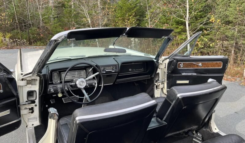 
								1961 Lincoln Continental V8 full									