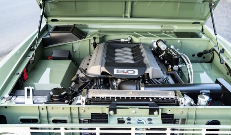 
								1976 Ford Bronco Coyote V8 full									