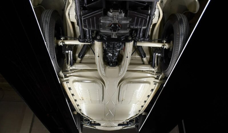 
								1951 Volkswagen Beetle Split-Window full									