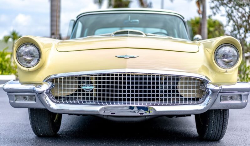 
								1957 Ford Thunderbird V8 Inca Gold full									