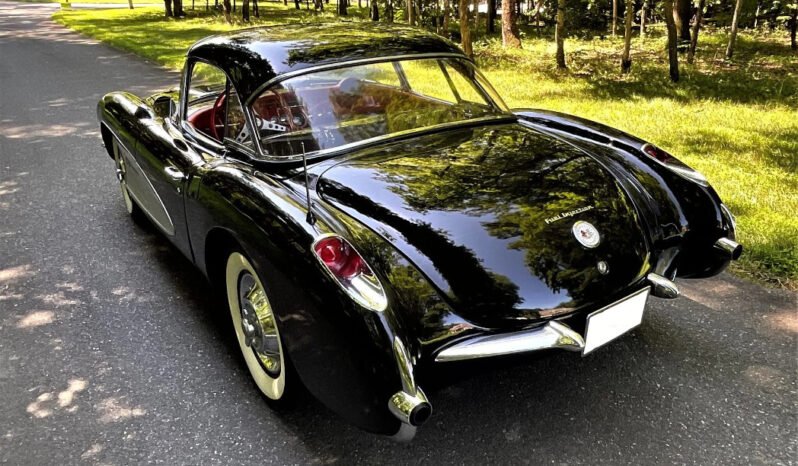 
								1957 Chevrolet Corvette 283CI V8 full									