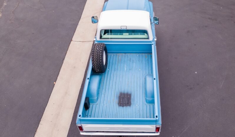 
								1972 GMC K2500 Sierra Grande 4X4 full									