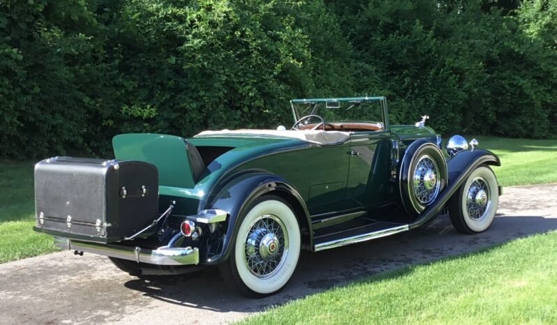 
								1932 Packard 902 Roadster full									