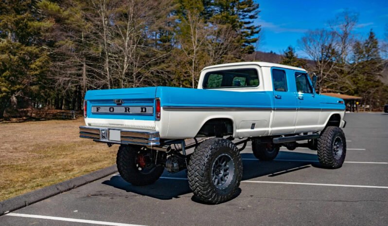 
								1972 Ford F-350 Crew Cab V8 full									