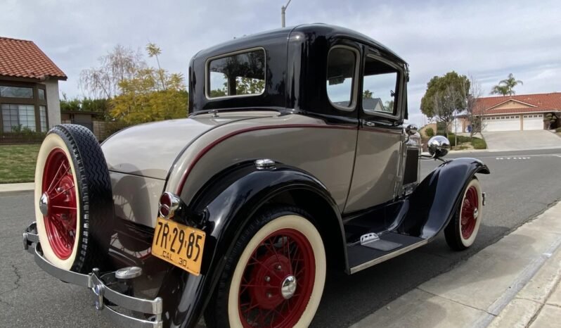 
								1930 Ford Model A 5-Window Rumble Seat full									