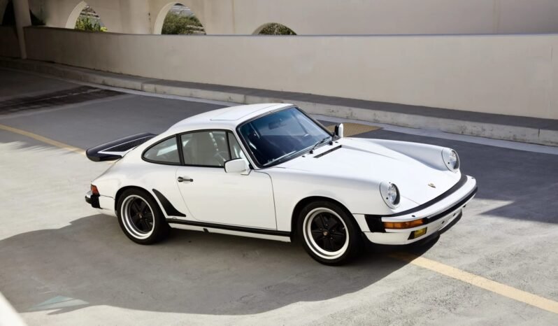 
								1986 Porsche 911 Carrera Coupe full									