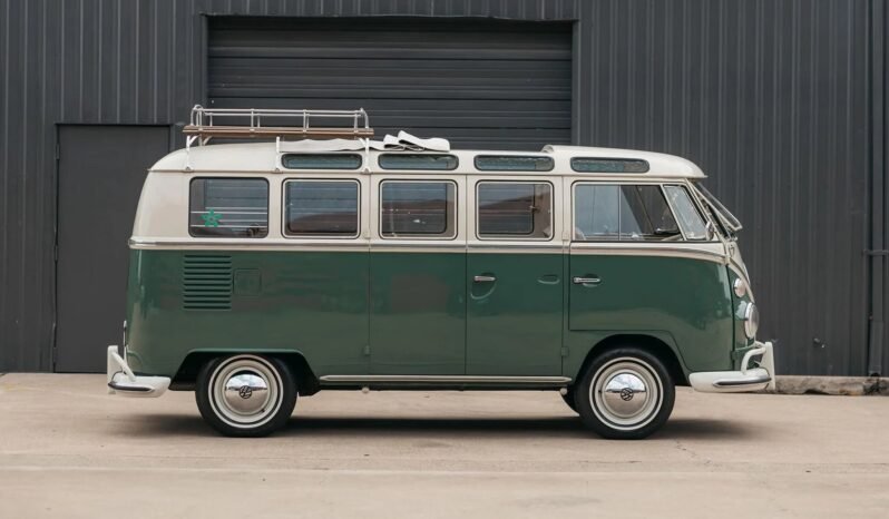 
								1967 Volkswagen Type 2 Samba Bus Deluxe full									