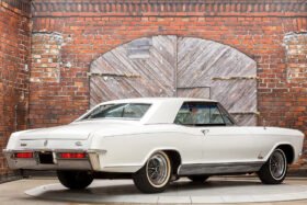1965 Buick Riviera Arctic White