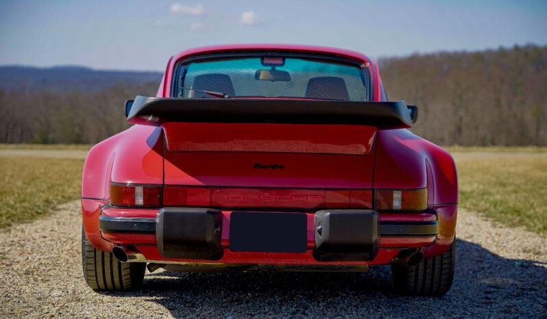 
								1989 Porsche 911 Turbo Guards Red full									