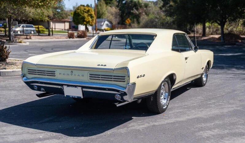 
								1966 Pontiac GTO Hardtop V8 full									