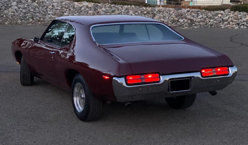 
								1969 Pontiac GTO Burgundy full									