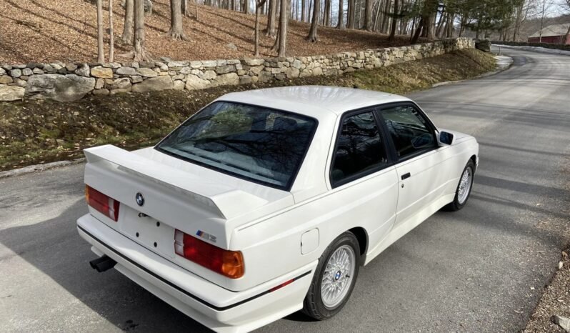 
								1991 BMW M3 Alpine White full									