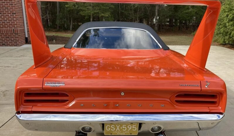 
								1970 Plymouth Superbird 440 V8 full									