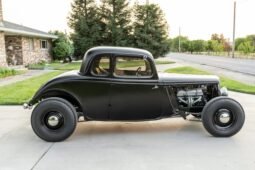 1933 Ford 5-Window V8
