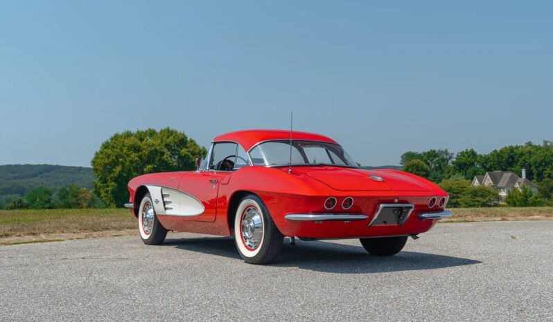 
								1961 Chevrolet Corvette Fuel-Injected V8 full									