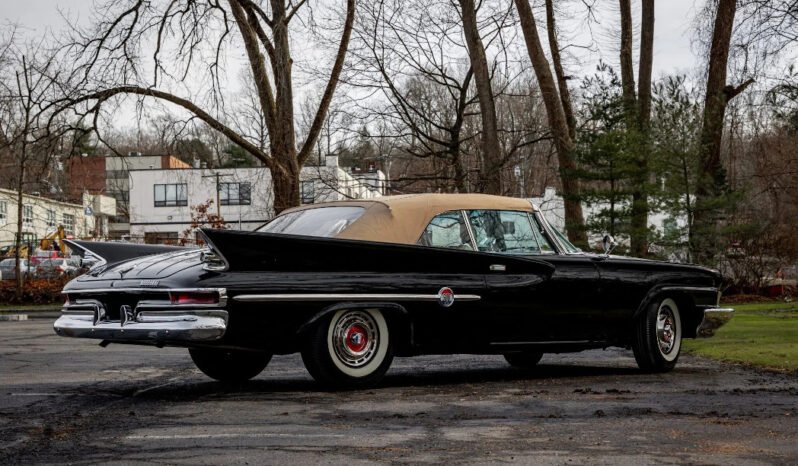 
								1961 Chrysler 300G Black full									