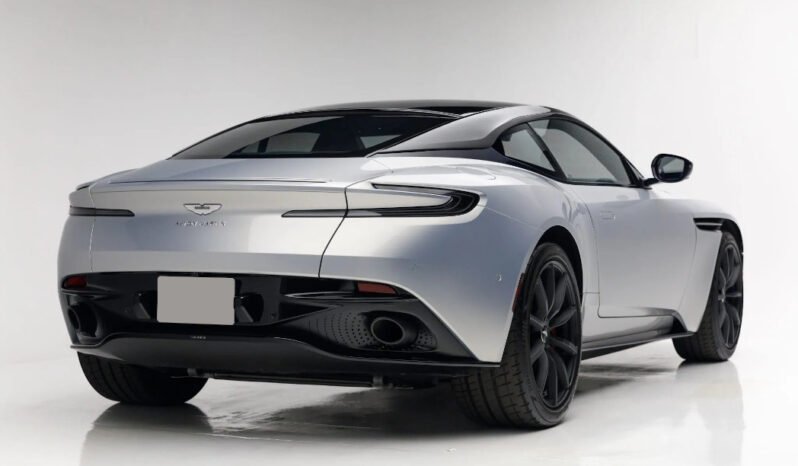 
								2019 Aston Martin DB11 AMR V12 full									