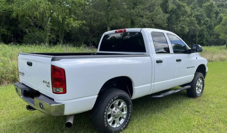 
								2004 Dodge Ram 2500 SLT full									
