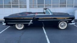 1953 Ford Crestline Sunliner