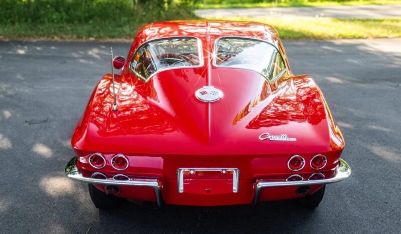 
								1963 Chevrolet Corvette Split-Window V8 full									