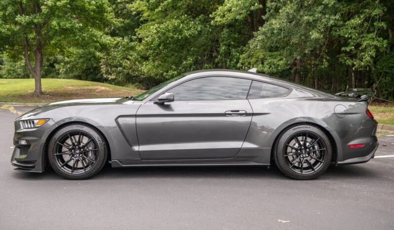 
								2020 Ford Mustang Shelby GT350 Magnetic Metallic full									