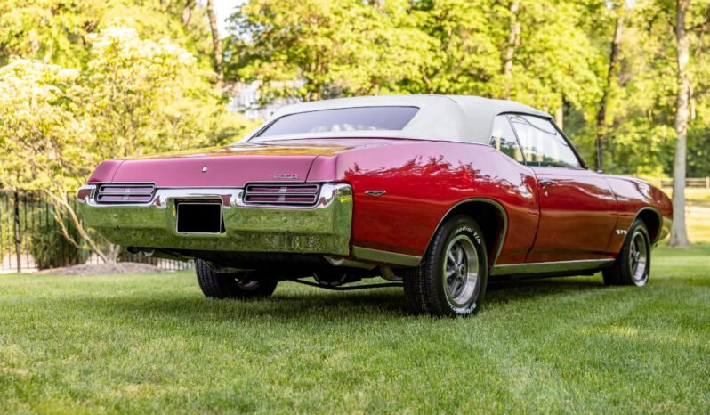 
								1969 Pontiac GTO V8 3-Speed full									
