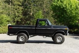
										1977 Ford F-150 Custom 4X4 full									