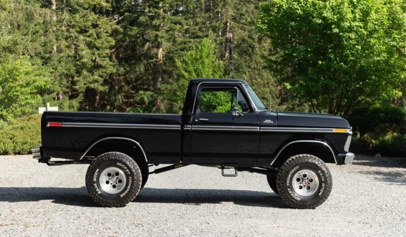 
								1977 Ford F-150 Custom 4X4 full									
