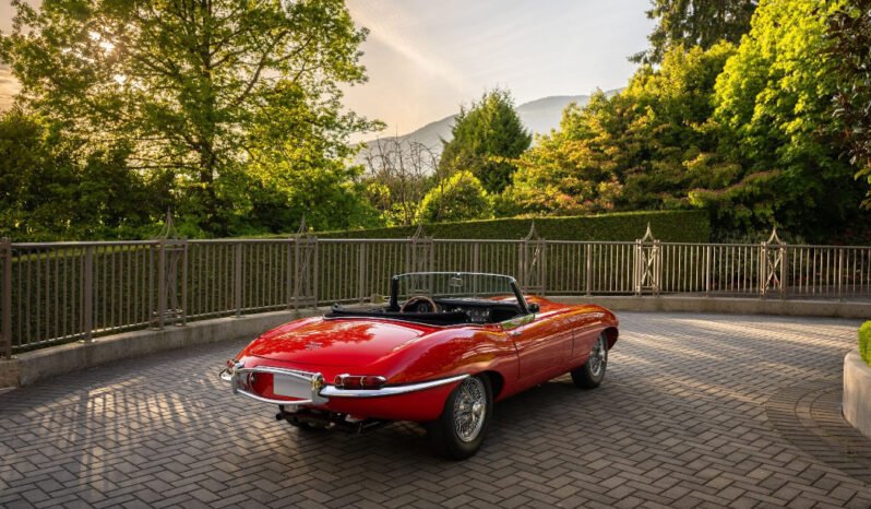 
								1966 Jaguar XKE 4-Speed full									
