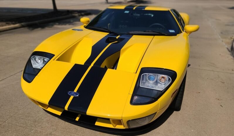 
								2005 Ford GT Yellow full									