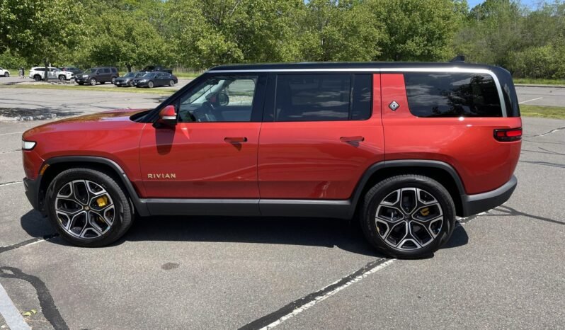 
								2023 Rivian R1S Adventure Quad-Motor full									