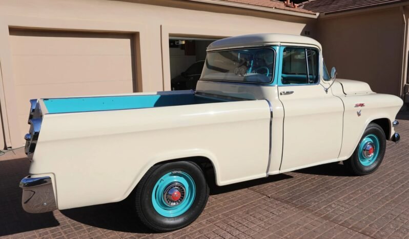 
								1956 GMC Suburban P100 full									