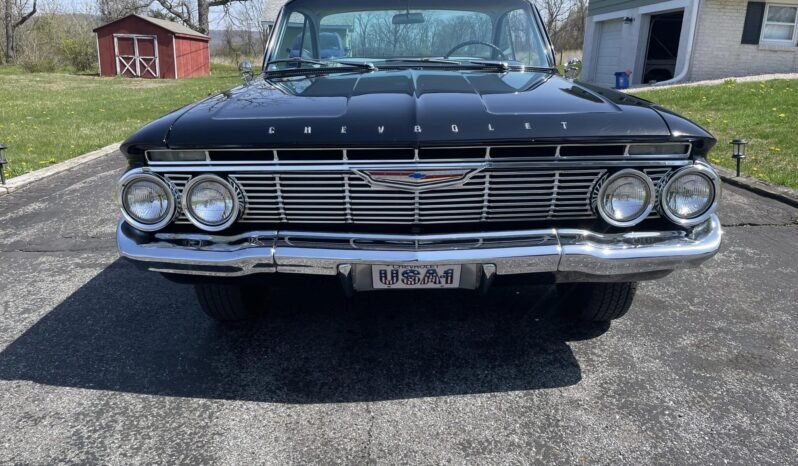 
								1961 Chevrolet Bel Air Sport Coupe full									