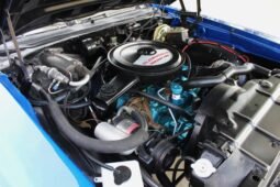 
										1972 Oldsmobile Cutlass Supreme Blue full									