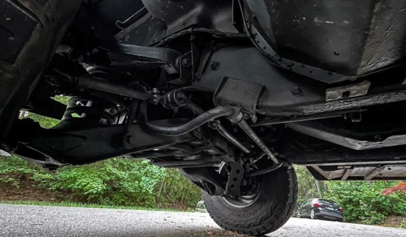 
								2002 AM General Humvee full									