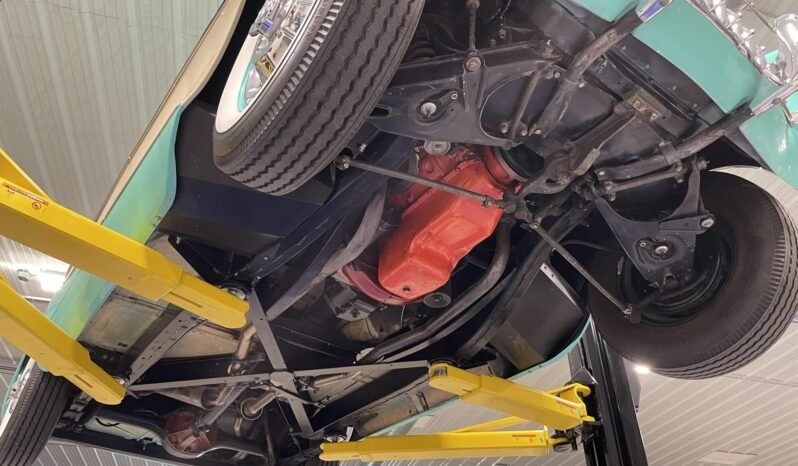 
								1956 Chevrolet Corvette 3-Speed full									