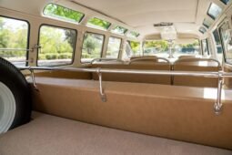 
										1966 Volkswagen Type 2 Deluxe 21-window full									