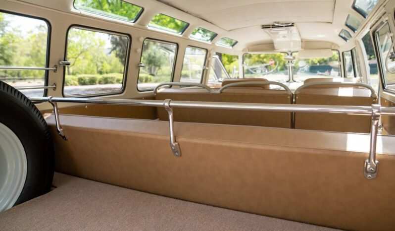 
								1966 Volkswagen Type 2 Deluxe 21-window full									