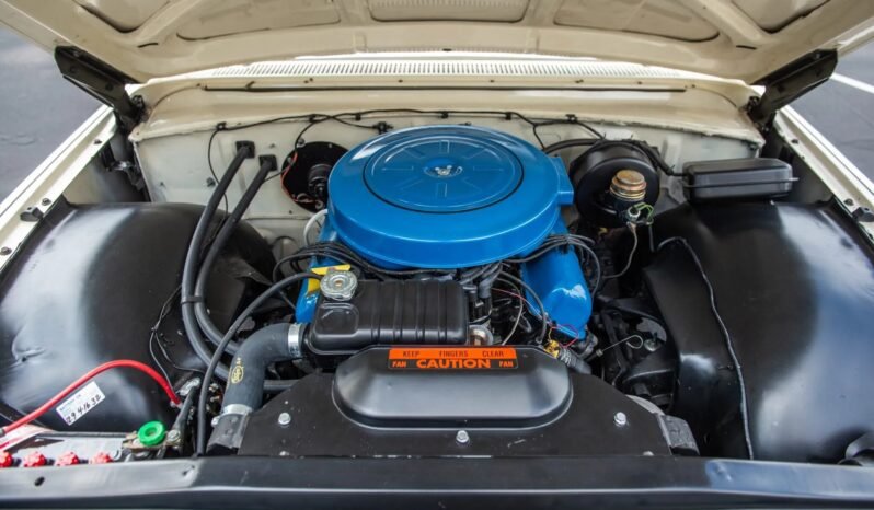 
								1960 Ford Galaxie Sunliner full									