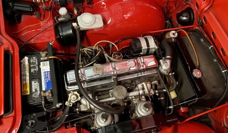 
								1968 Triumph TR250 Red full									