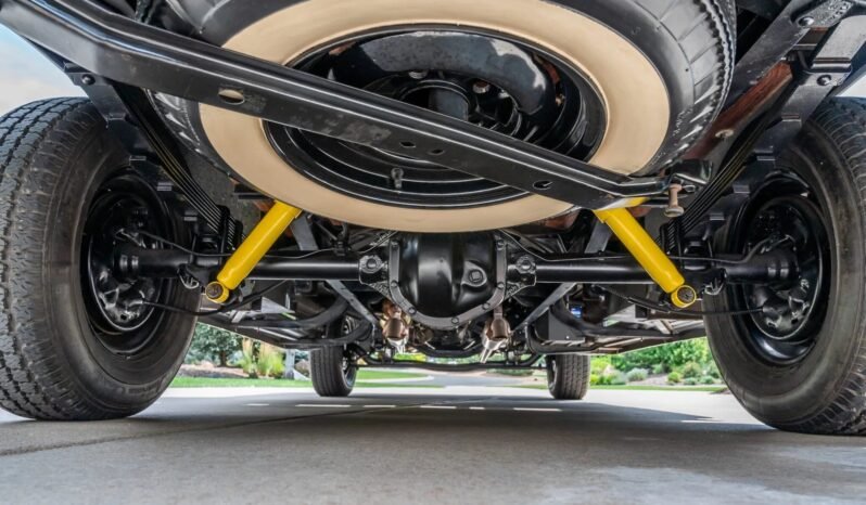 
								1956 Ford F-100 Black full									