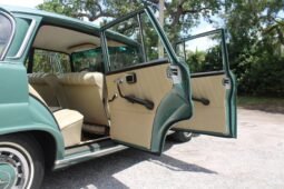 
										1962 Mercedes-Benz 220 Sedan full									