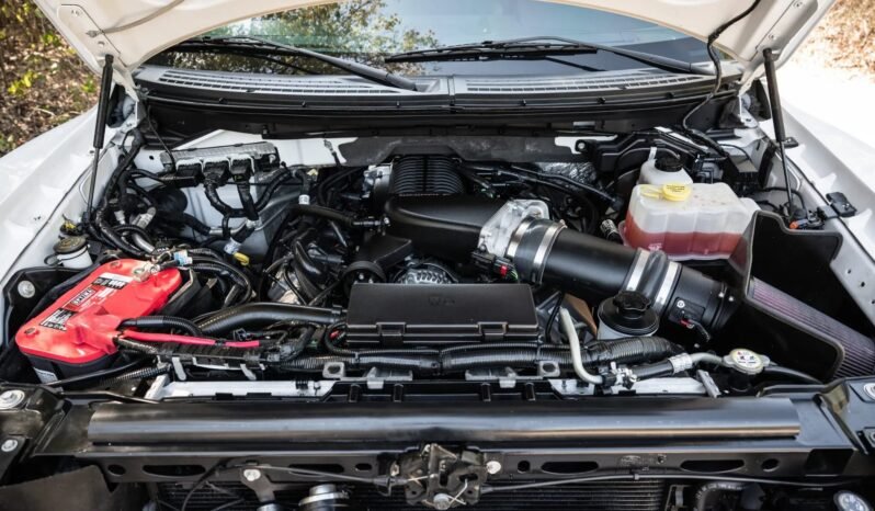 
								2011 Ford F-150 SVT Raptor SuperCab full									