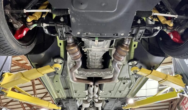 
								2015 Dodge Challenger SRT Hellcat full									