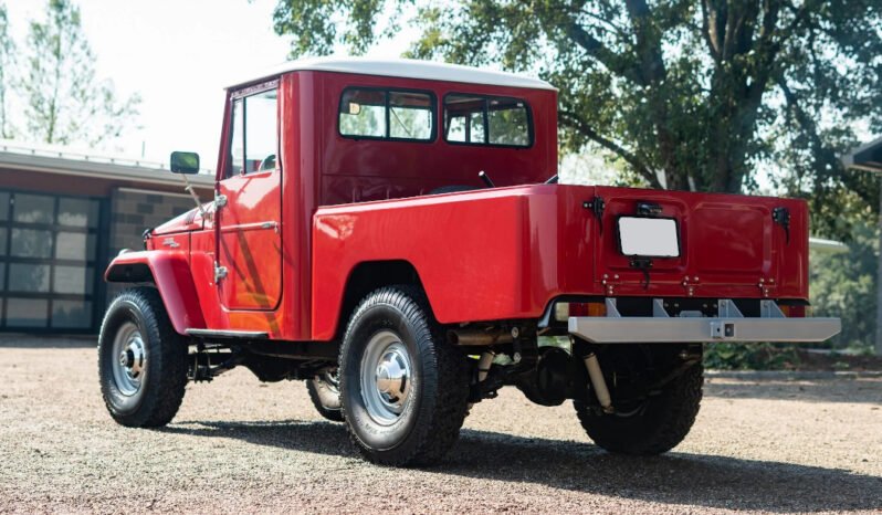 
								1964 Toyota FJ45 full									
