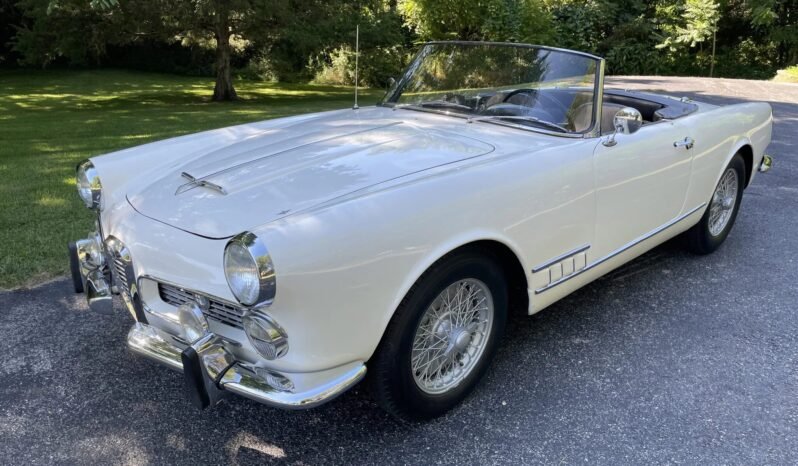 
								1960 Alfa Romeo 2000 Spider full									