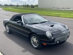 2002 Ford Thunderbird V8